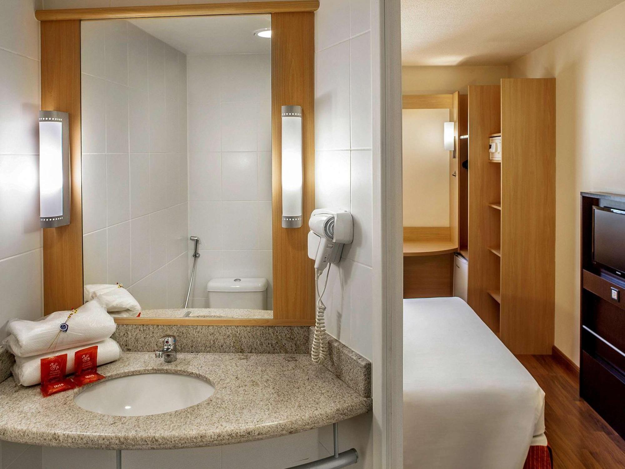 Ibis Liberdade 3*